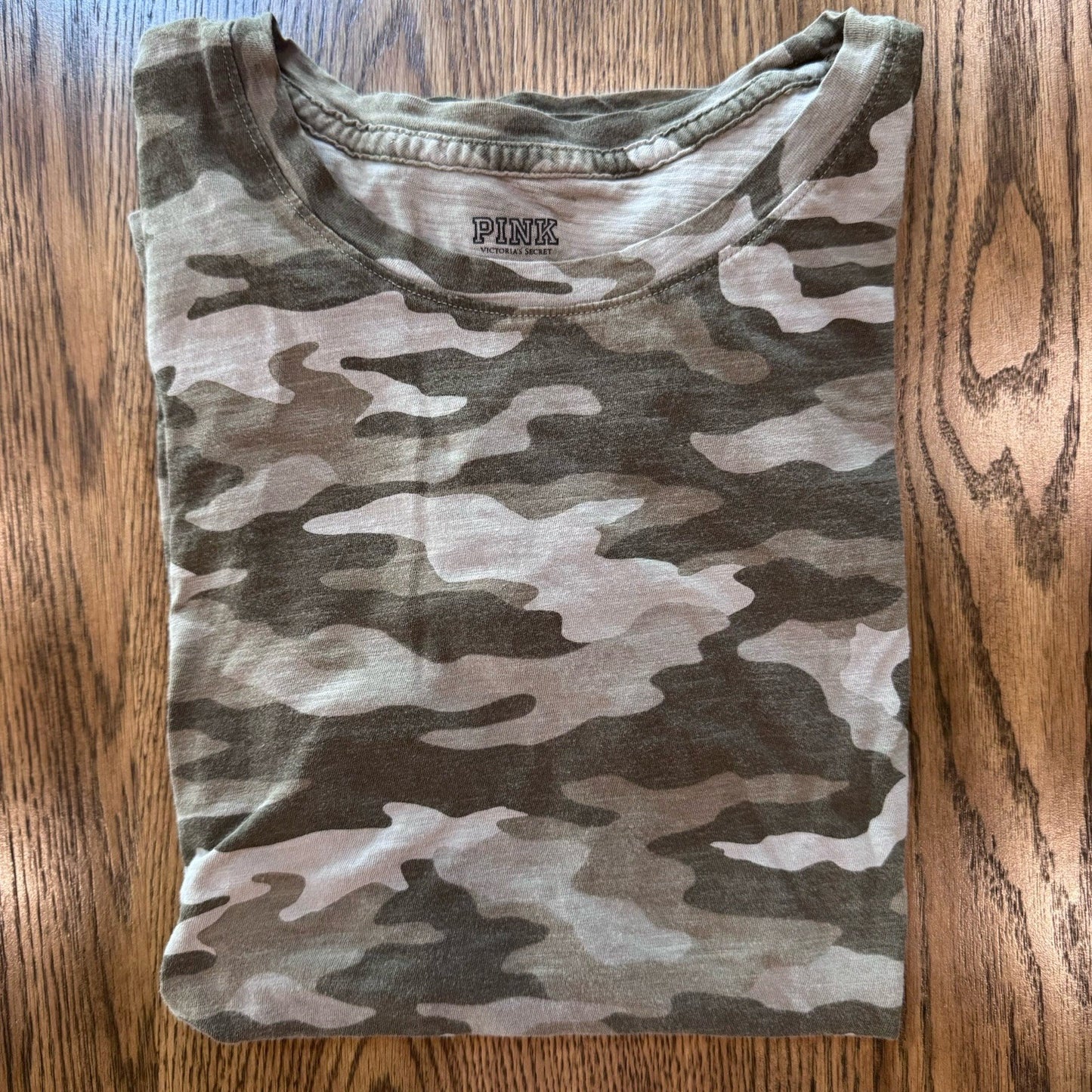 PINK Victoria’s Secret Camo T-Shirt Women’s Small Green Brown Short Sleeve Tee