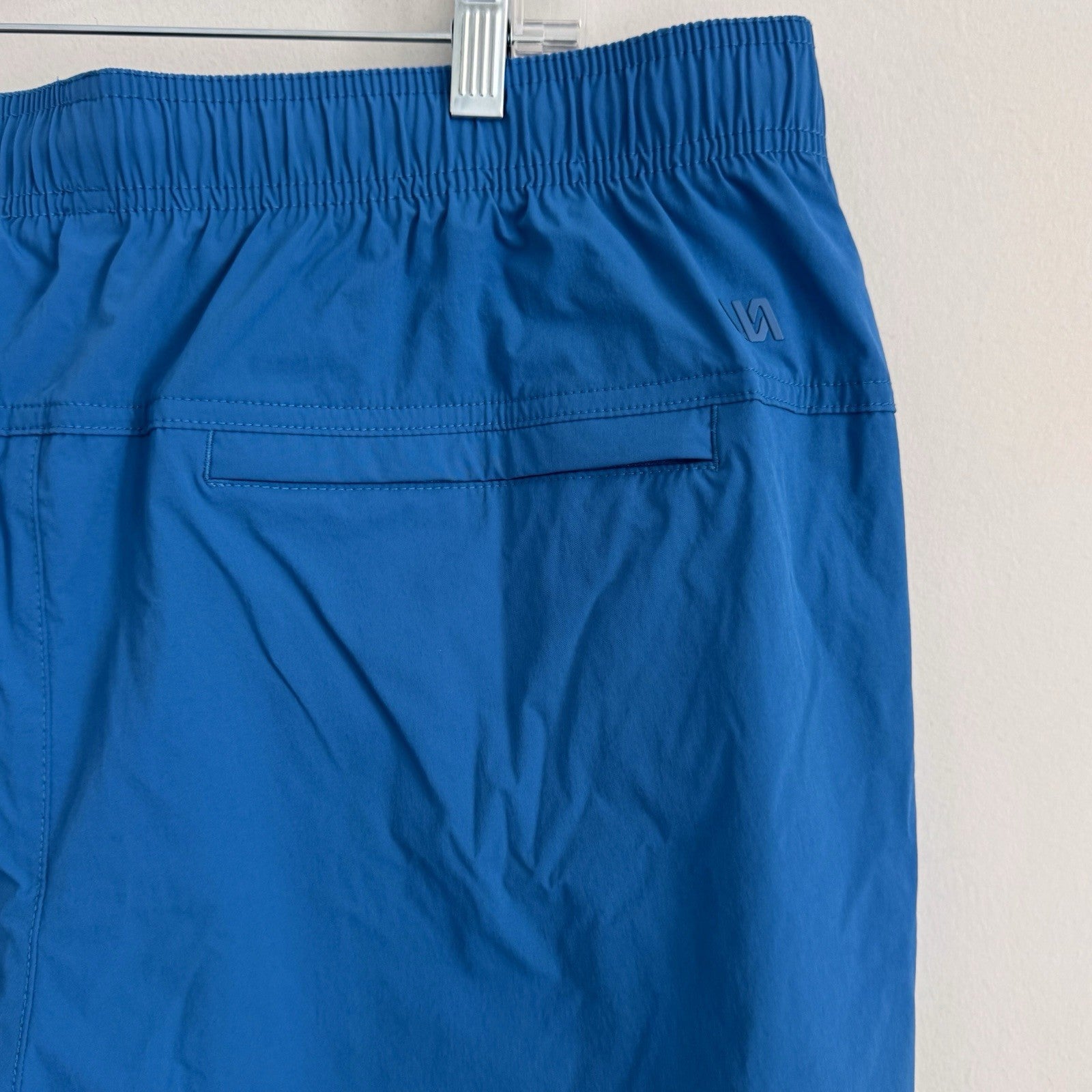 VRST Men's XL 5" Everyday Short Blue Tide NWT Relaxed Fit Athletic Training Gym