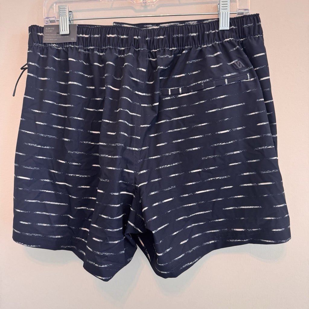 VRST Men’s 5” Resort Short Navy Sand Washed Stripe Medium NWT Quick Dry UPF 50+