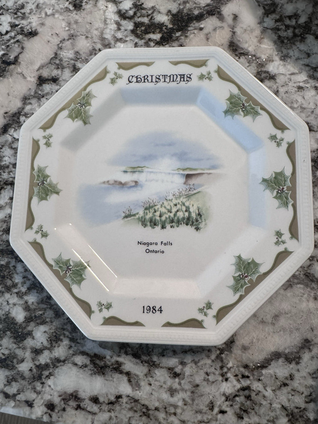Vintage Johnson Bros. England Niagara Falls Ontario 1984 Christmas Plate