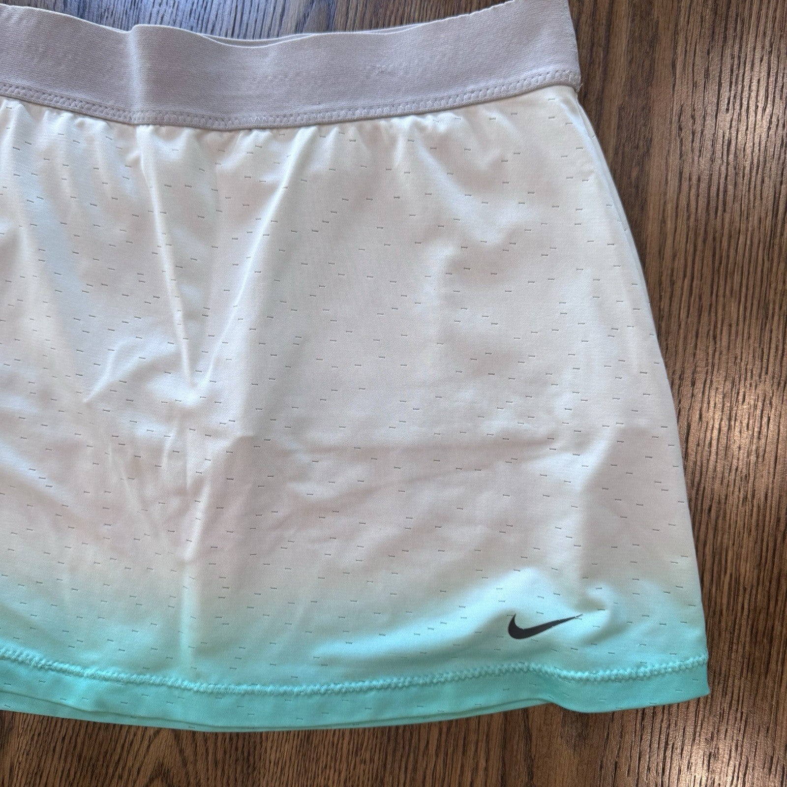 Nike Dri-Fit Women’s Tennis Skirt Size XL Built-In Shorts Ombre Aqua White Skort
