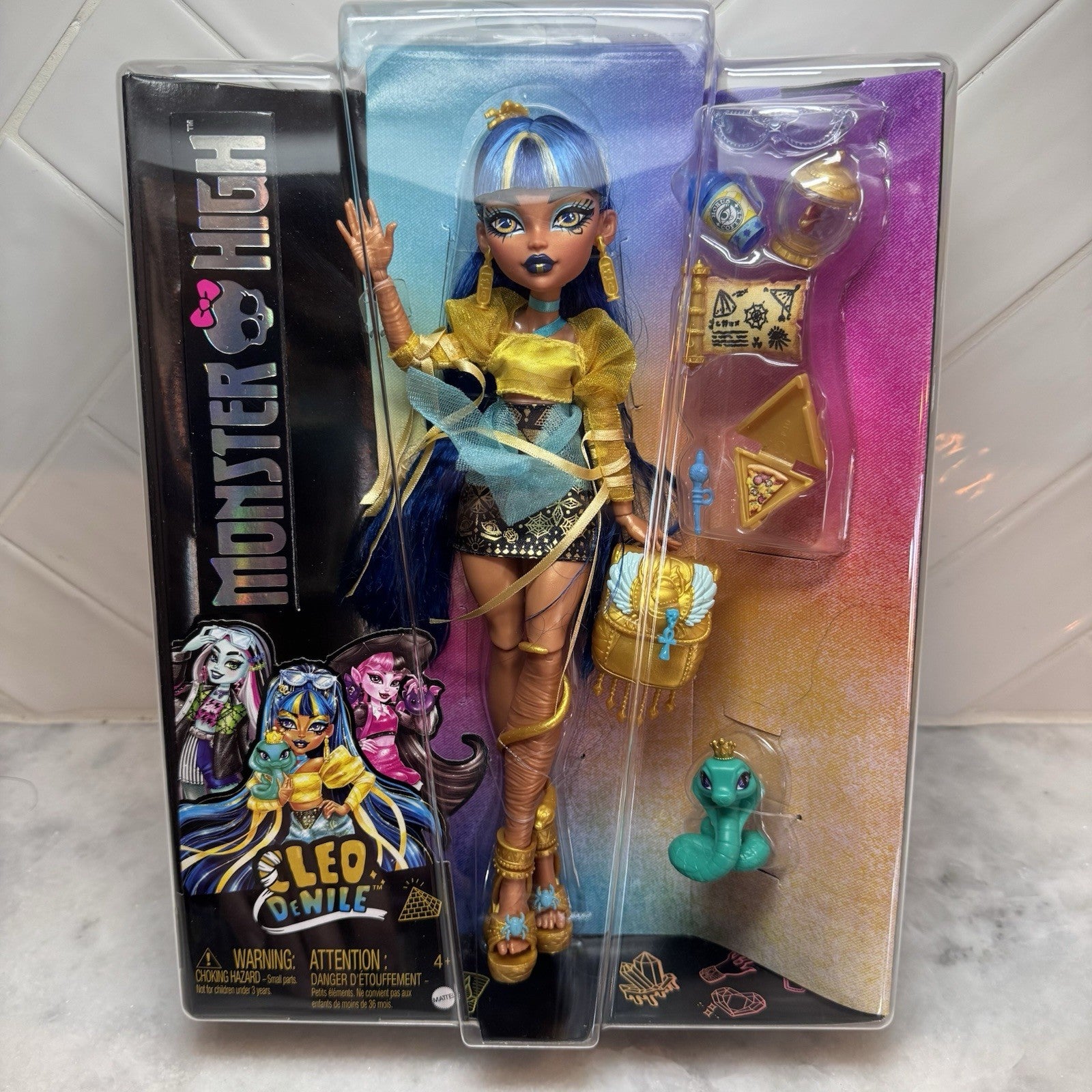 Monster High Cleo De 'nile with Hissey Pet and Accessories 11" doll sealed new