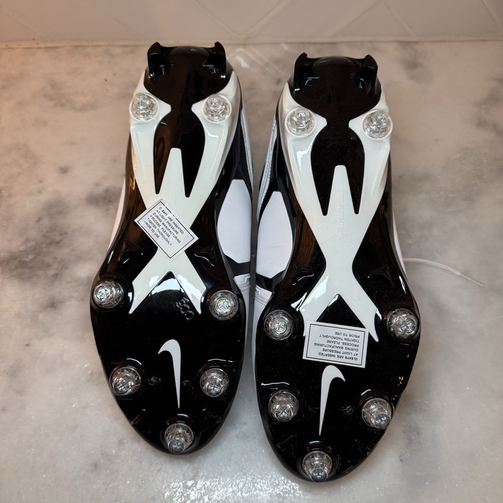 Nike Alpha Menace Pro 3 Football Cleats White Black Men’s Size 11.5 Cleats NEW
