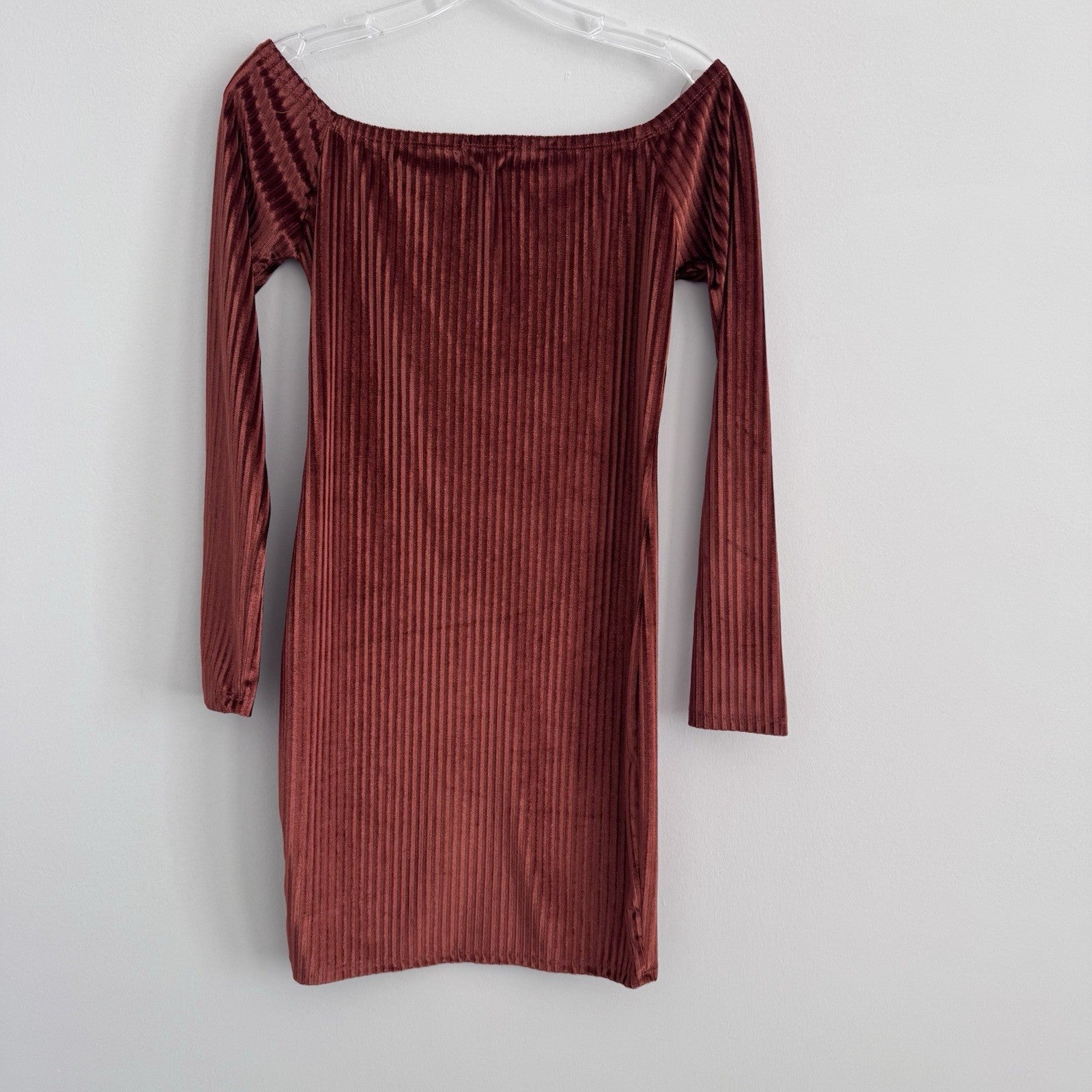 NWT Elle Rae Naomi Ribbed Velvet Dress Rust Button Front M Long Sleeve Bodycon