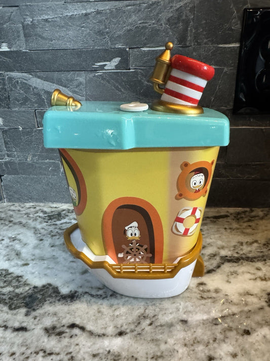 Vintage Donald Duck Disney Water Disc Toy. Rare!