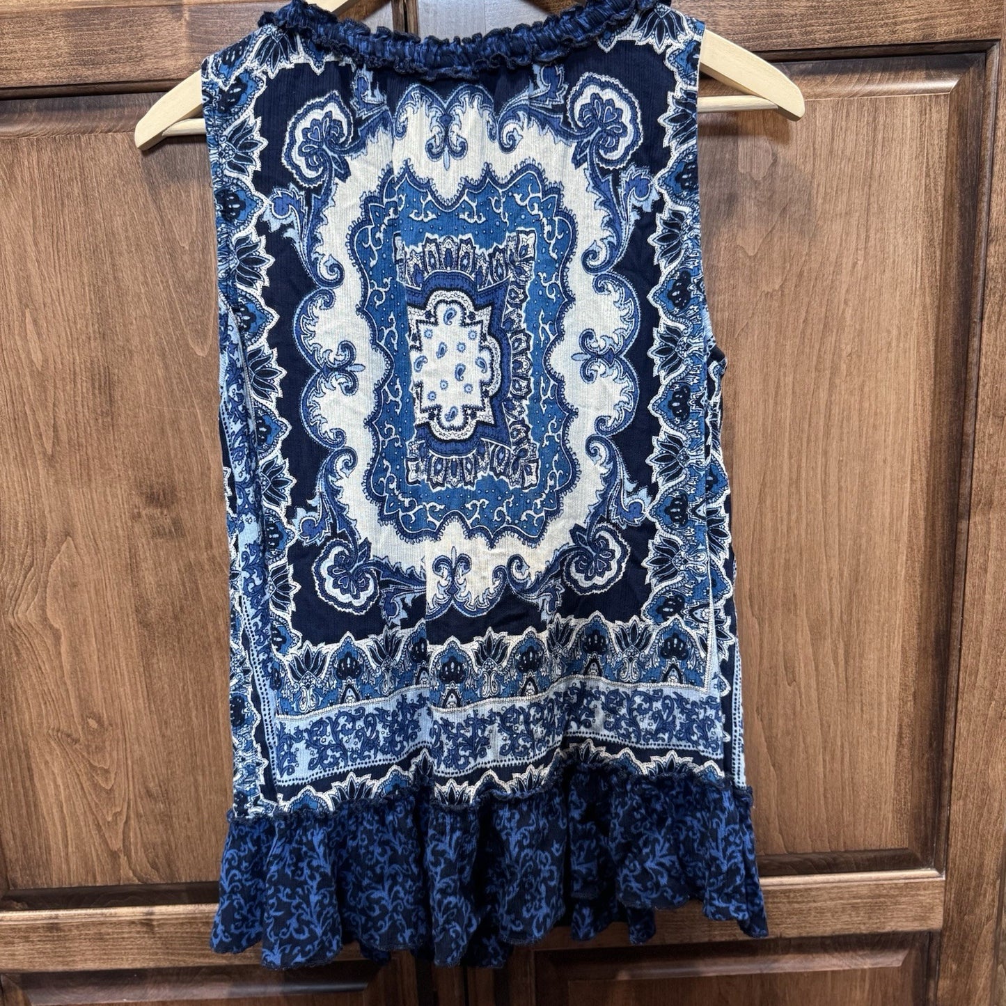Billabong Women’s Sleeveless Boho Top Large Blue Paisley Print Tassel Tie Blouse