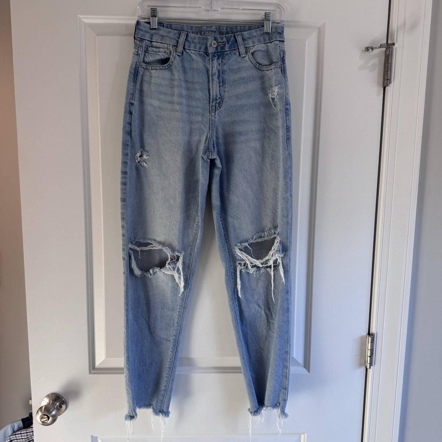 American Eagle Curvy Mom Jeans Womens 4 Regular Distressed Rigid Denim