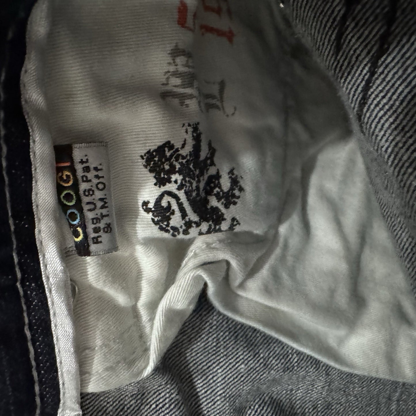 Coogi Jeans Capris 5/6 Juniors Dark Wash Sequin Embellished Denim Bling Logo Y2K