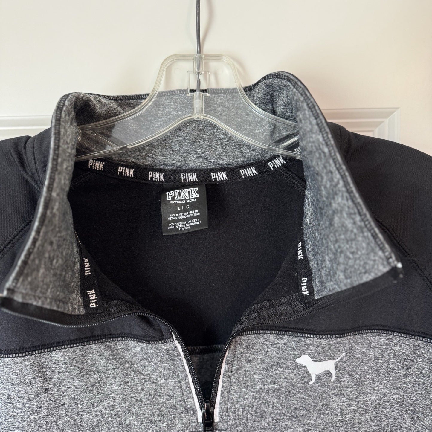 PINK Victoria’s Secret 1/4 Zip Pullover L Gray Black Dog Logo Stretch