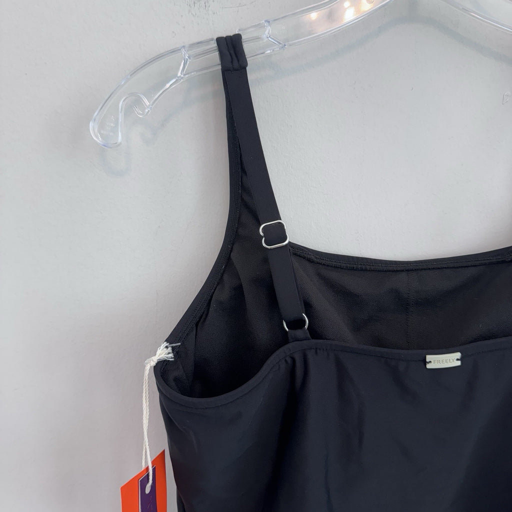 NWT Freely Black Cropped Tankini Top M Square Neck Swim Top
