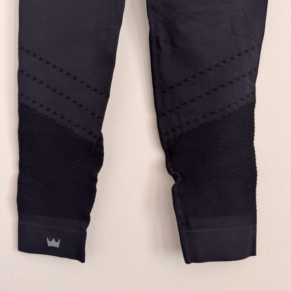 SHEFIT Boss Seamless Leggings Medium M Black High Waisted Compression Yoga Pants