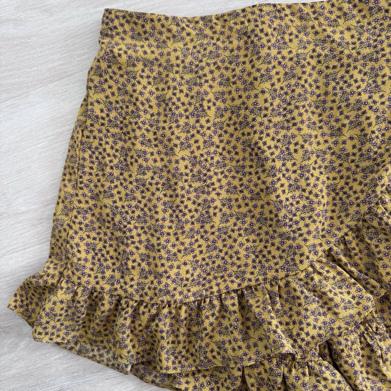 A Beautiful Soul Wrap Skort XL Mustard Floral Ruffle NWT Boho