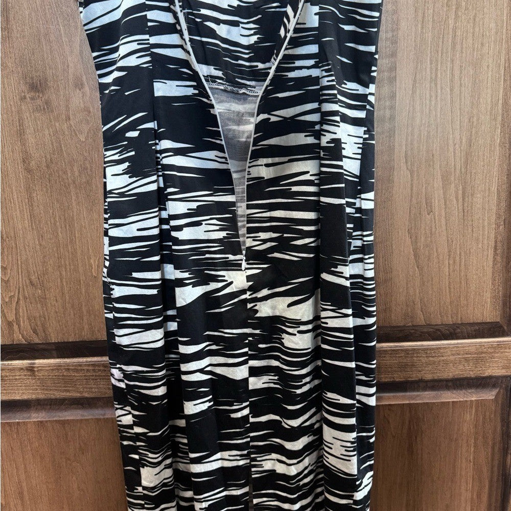 Calvin Klein Black & White Sheath Dress | Size 6 | Sleeveless Fitted Midi