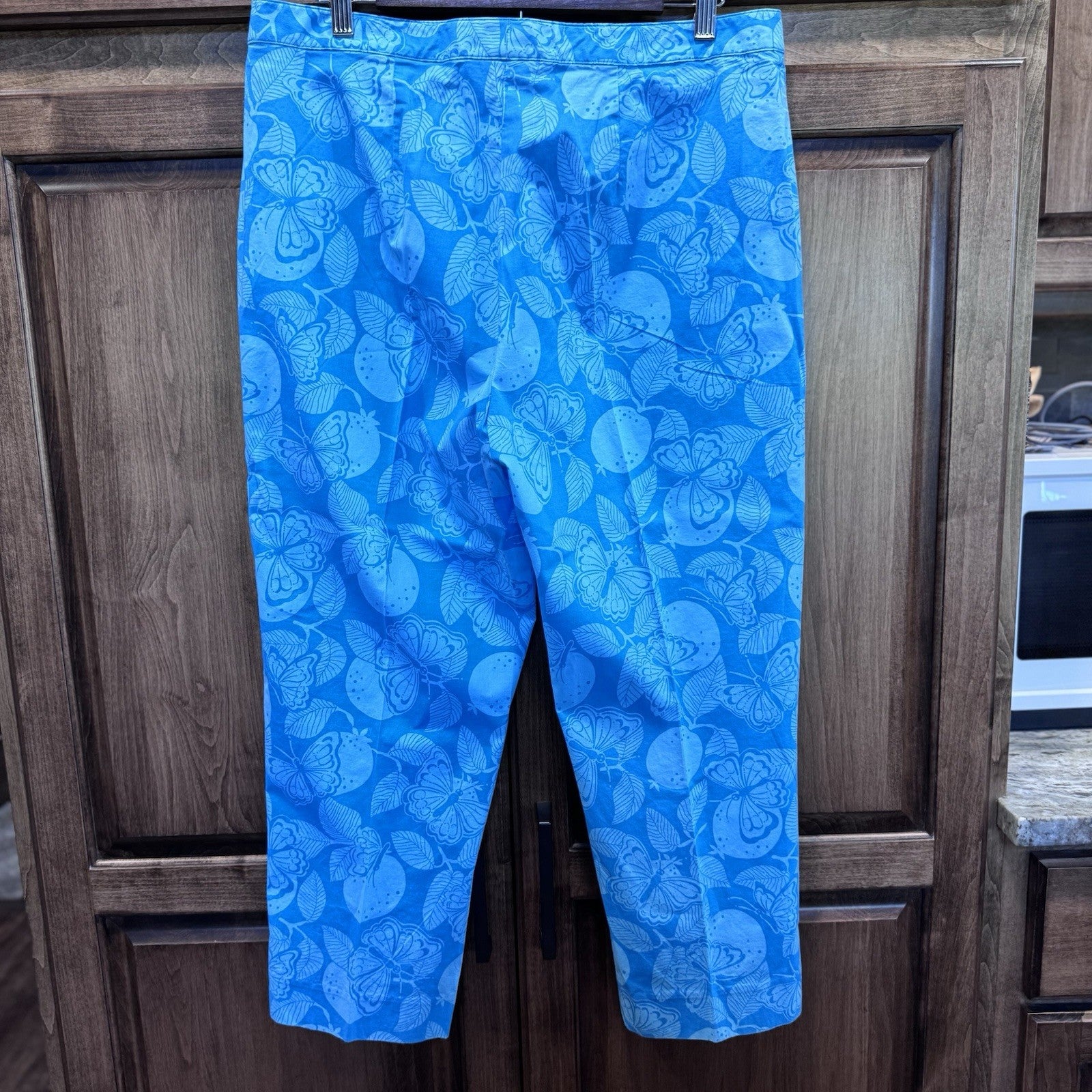 Lilly Pulitzer 14 Blue Capri Pants Butterfly Print Bi-Stretch Cotton Spandex