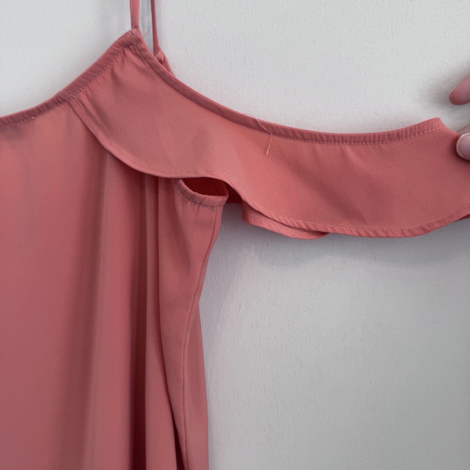 Abercrombie & Fitch Coral Cold Shoulder Blouse Women’s Small Ruffle Cami Top