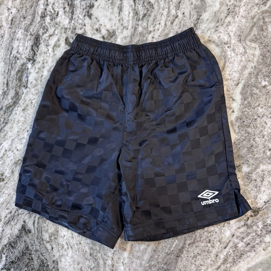 Umbro Boys Shorts Medium 8/10 Black Checkered Nylon Athletic Sportswear