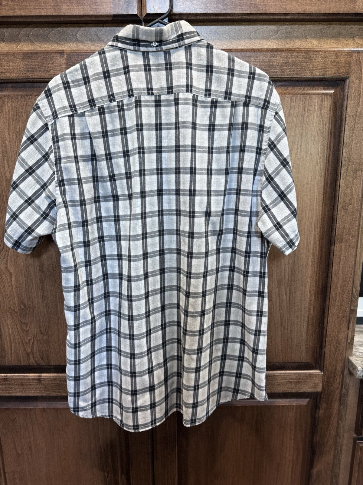 Nike Golf Plaid Button-Down Shirt Men’s Large Gray Black Short Sleeve Casual