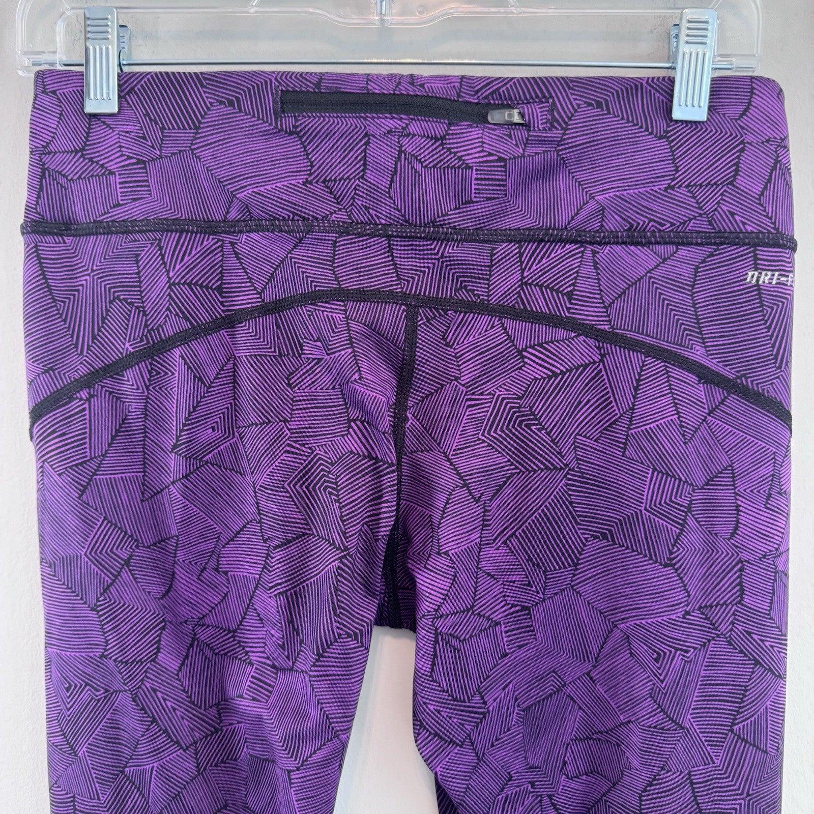 Nike Dri Fit Capri Leggings Purple Print Running Gym Yoga Women M