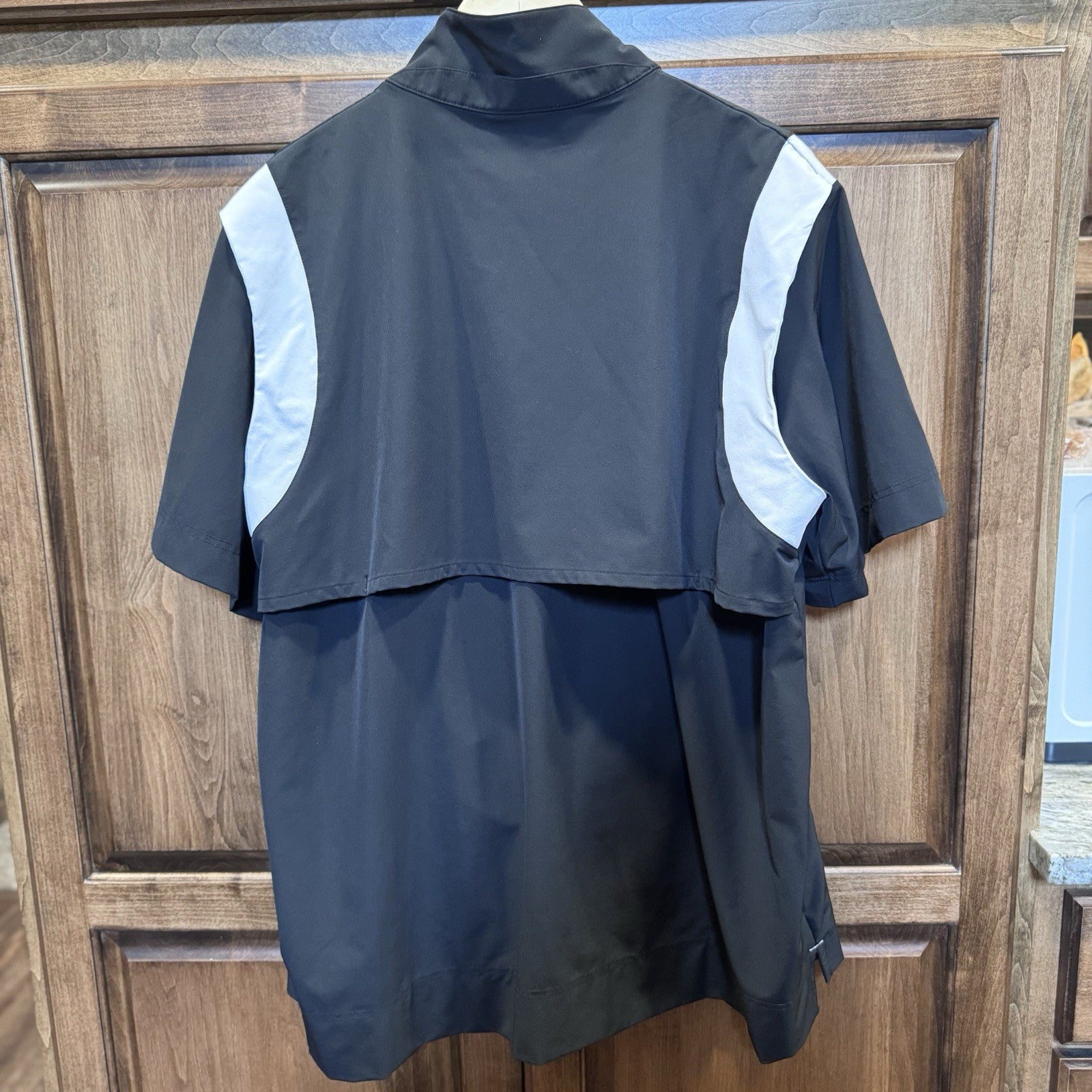 Nike Men’s XL Black 1/4 Zip Short Sleeve Pullover Windshirt Golf Athletic Top