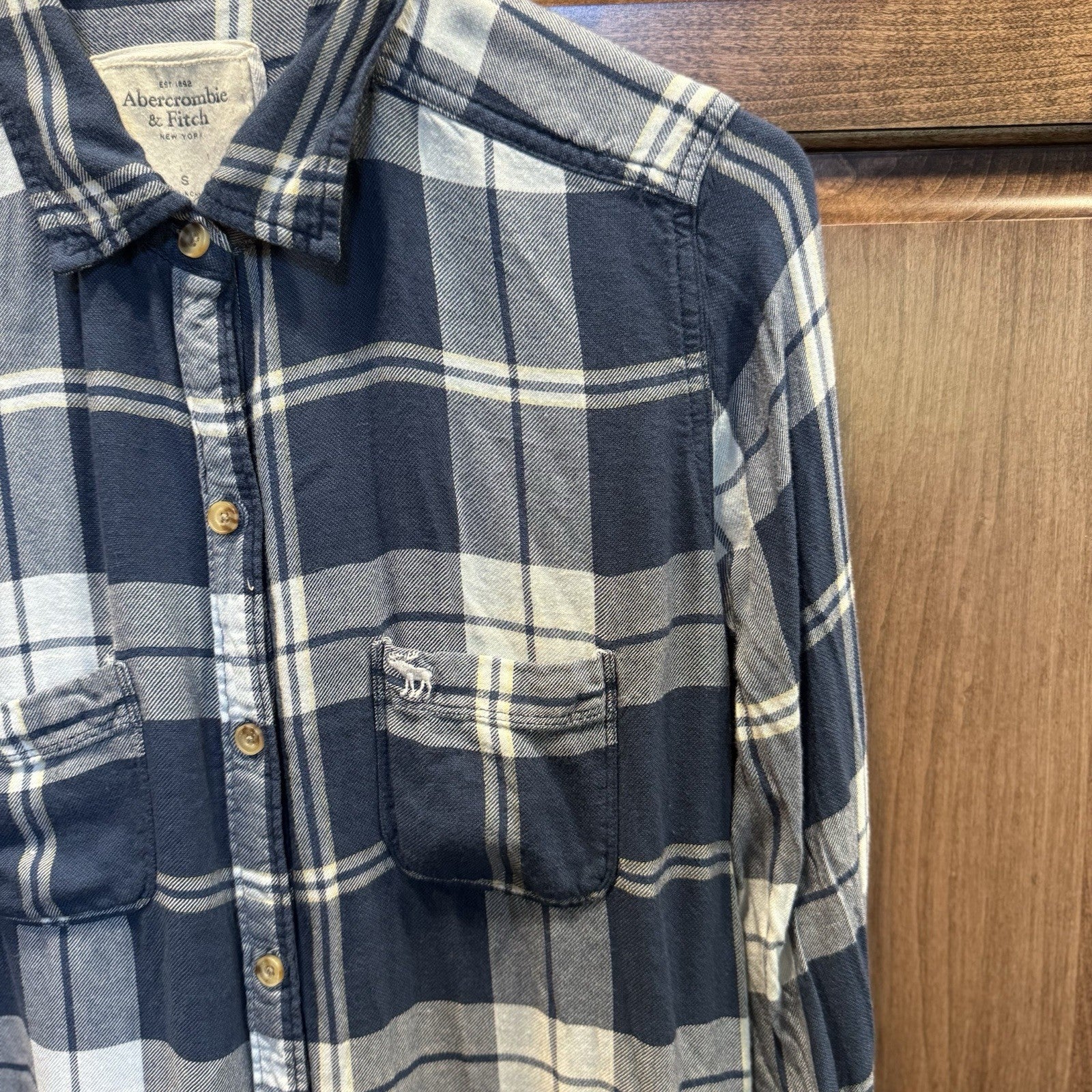 Women’s Abercrombie & Fitch Blue, Red, Green Plaid MUSCLE Flannel Shirt Size S