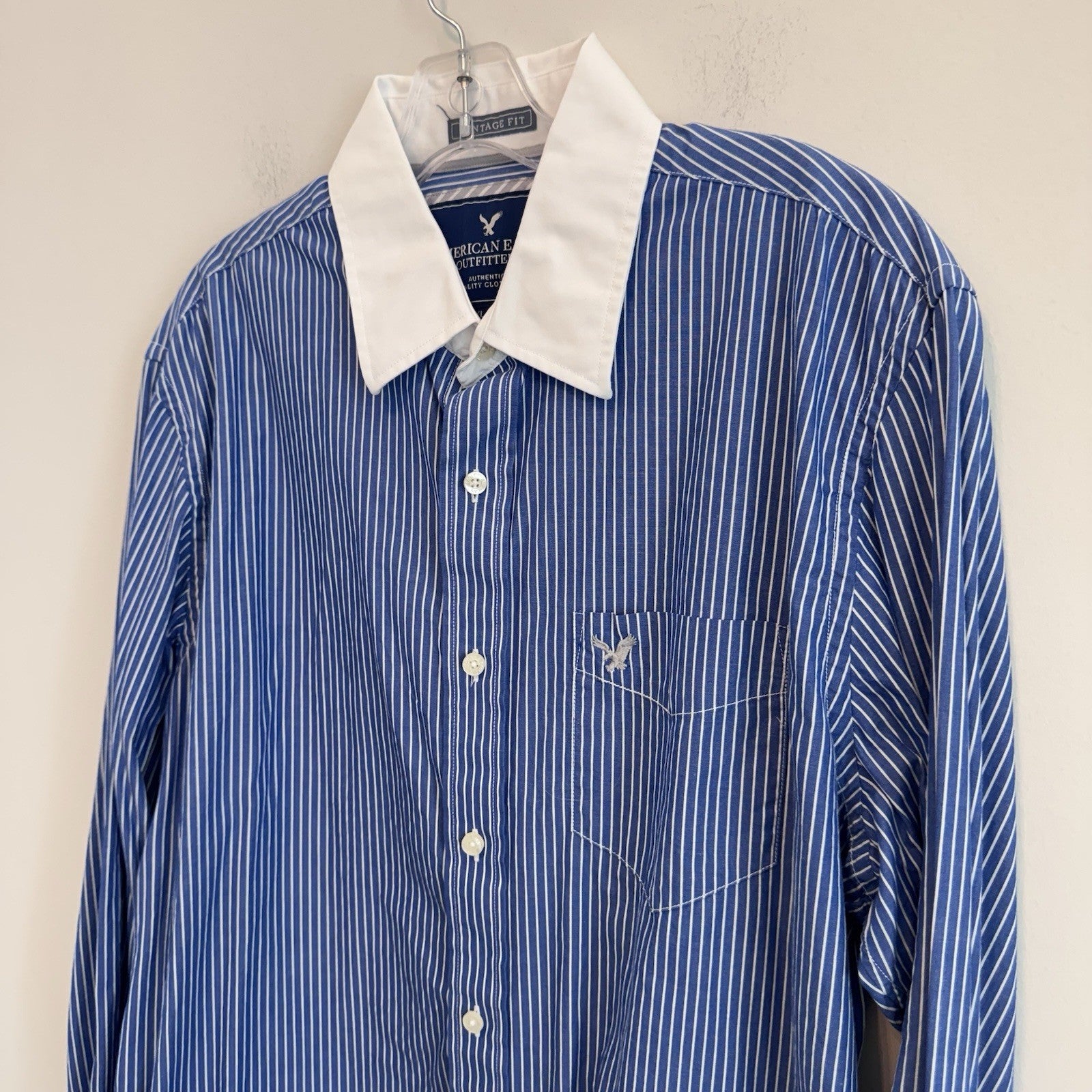 American Eagle XL Blue Stripe Button Up Shirt White Collar Vintage Fit