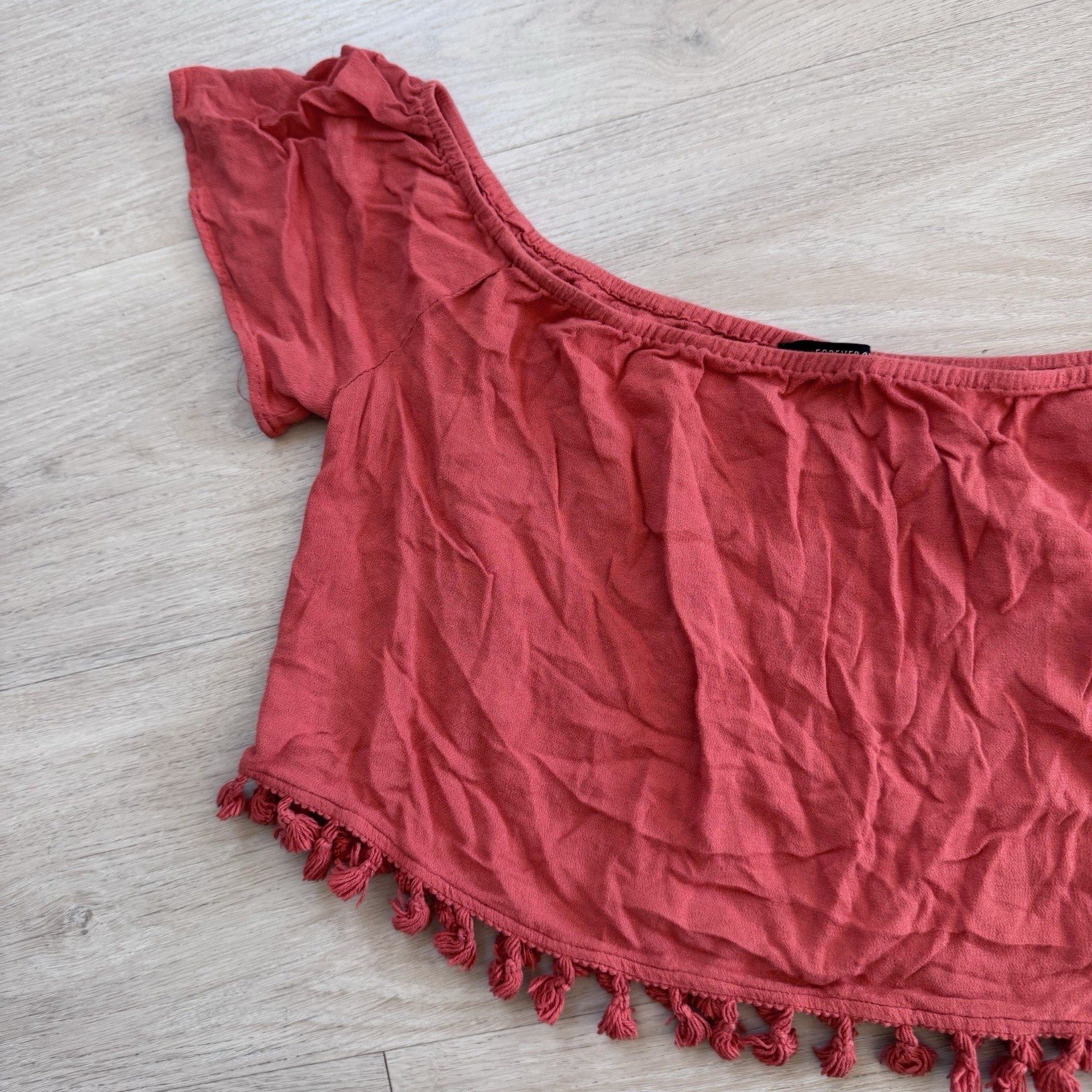 Forever 21 Off Shoulder Crop Top Red Tassel Hem Short Sleeve Women’s S