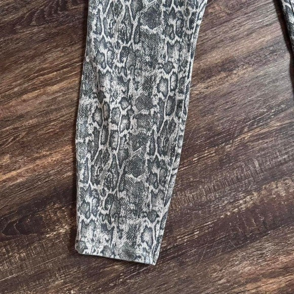 Spandex Jean-ish leggings size M