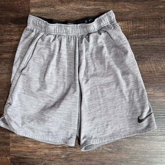 Nike Dri-FIT Gray Training Shorts Size M | Men’s Athletic Gym Workout Shorts