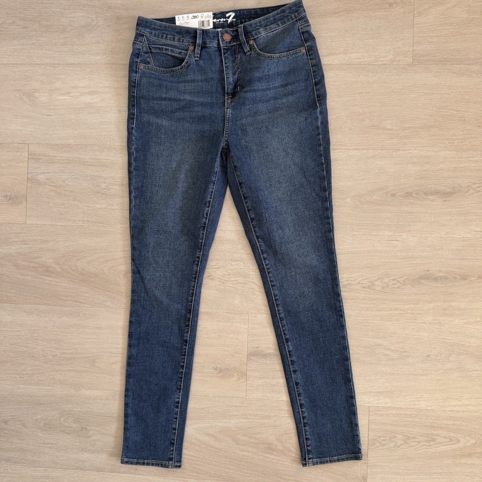 Seven7 High Rise Skinny Jeans Size 4 St James Wash NWT
