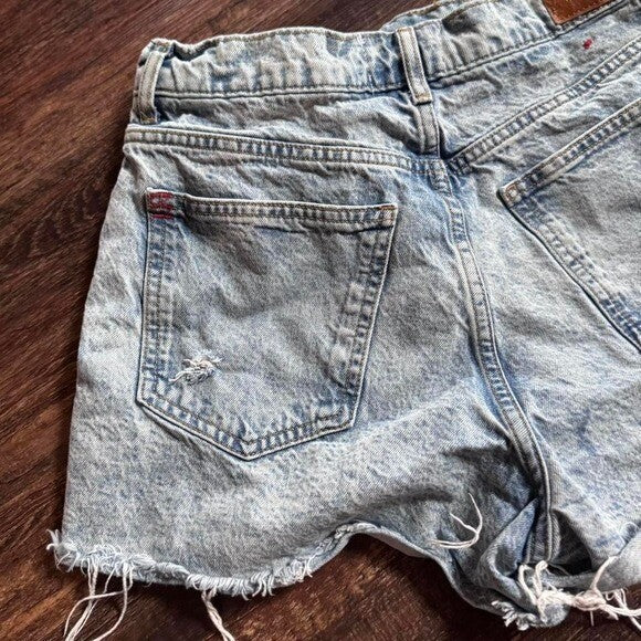 Urban Outfitters BDG Light wash distressed denim shorts size 28 #distresseddenim