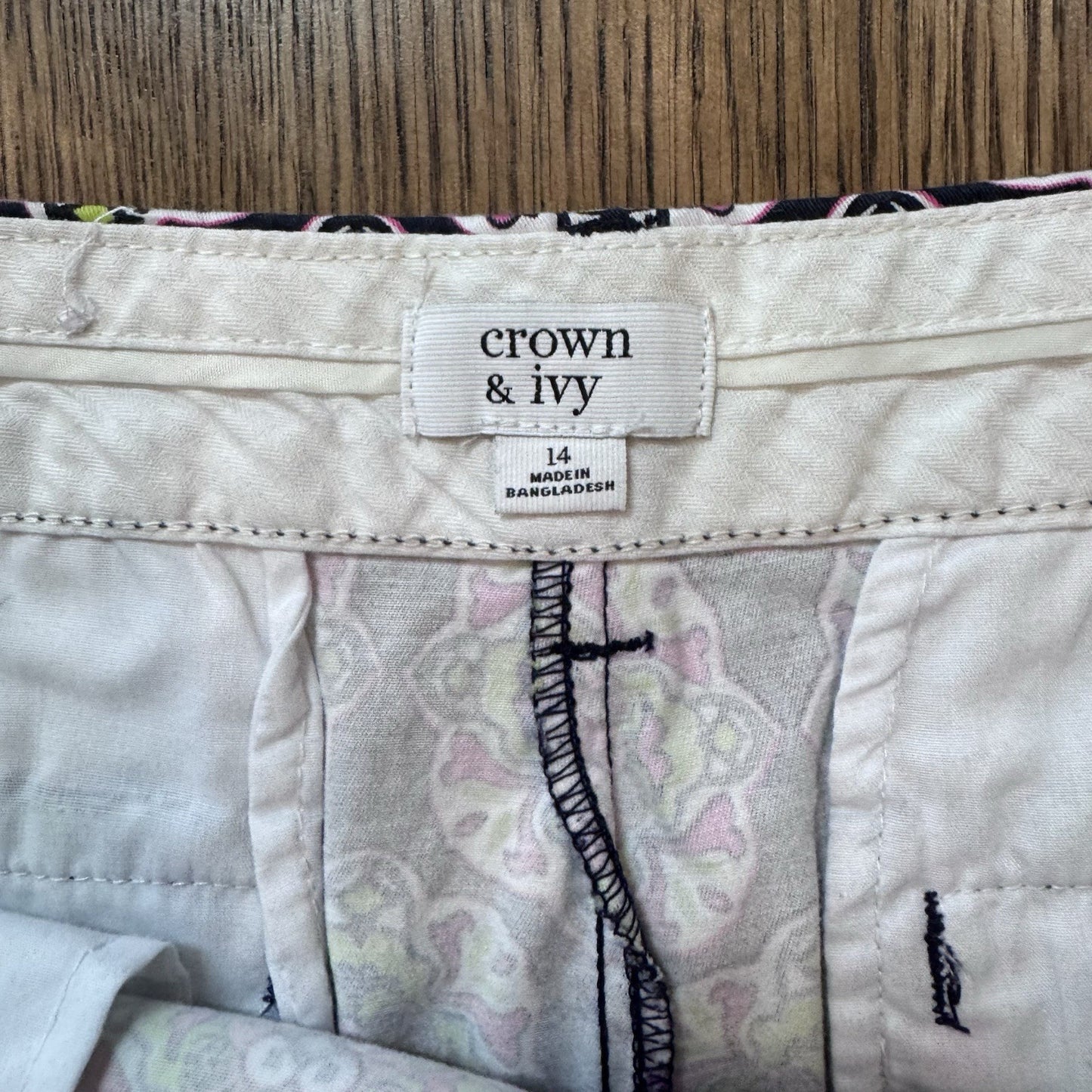 Crown & Ivy Women’s Shorts Size 14 Pink Navy Green Geometric
