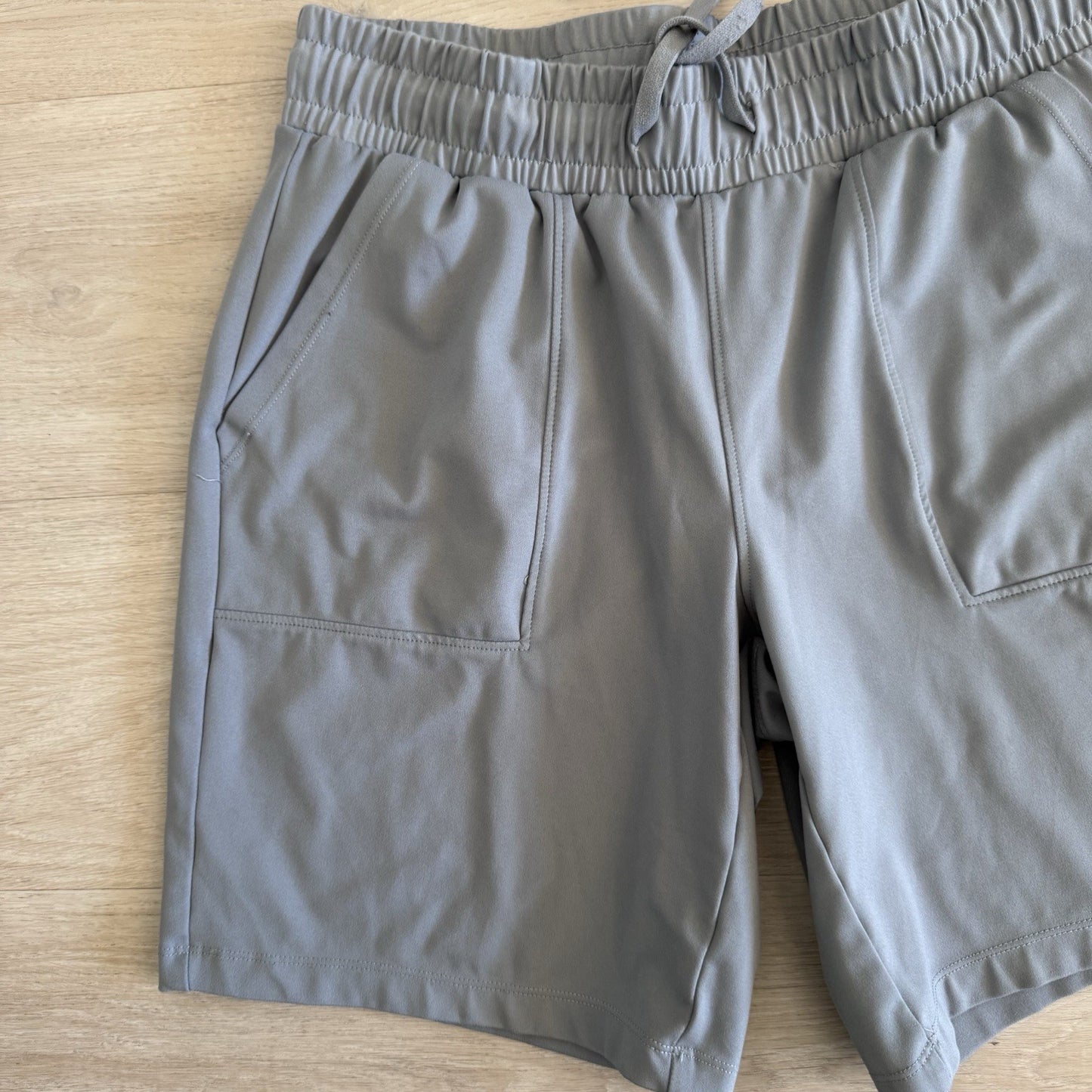 Mondetta Mens Performance Shorts Size Small Gray Stretch Athletic Active