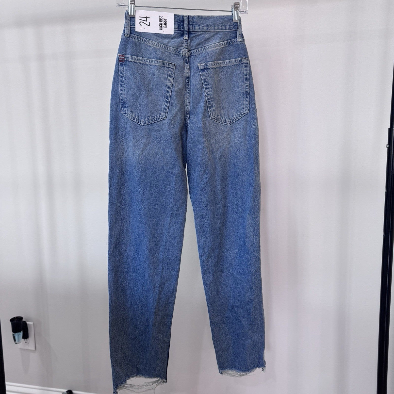NWT BDG High Rise Baggy Distressed Jeans Size 24 Urban Outfitters