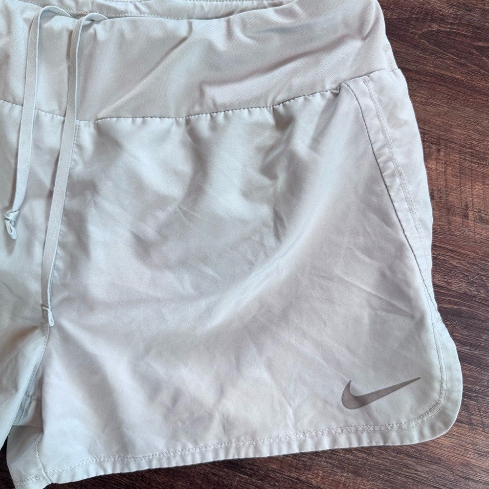 Nike Dri Fit light grey running shorts sz L
