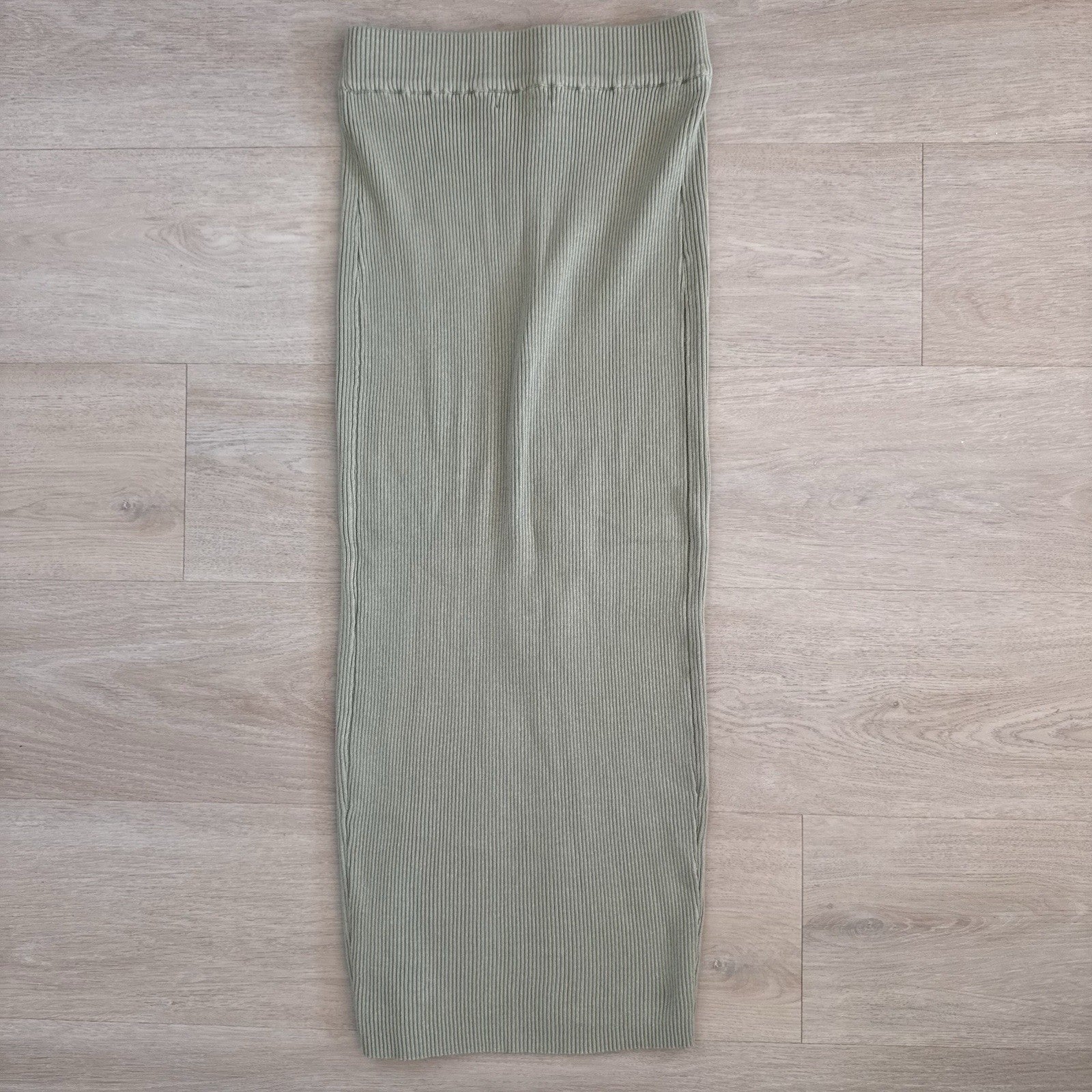 Missguided Women’s Sage Ribbed Midi Skirt US 4 Front Slit Button Detail