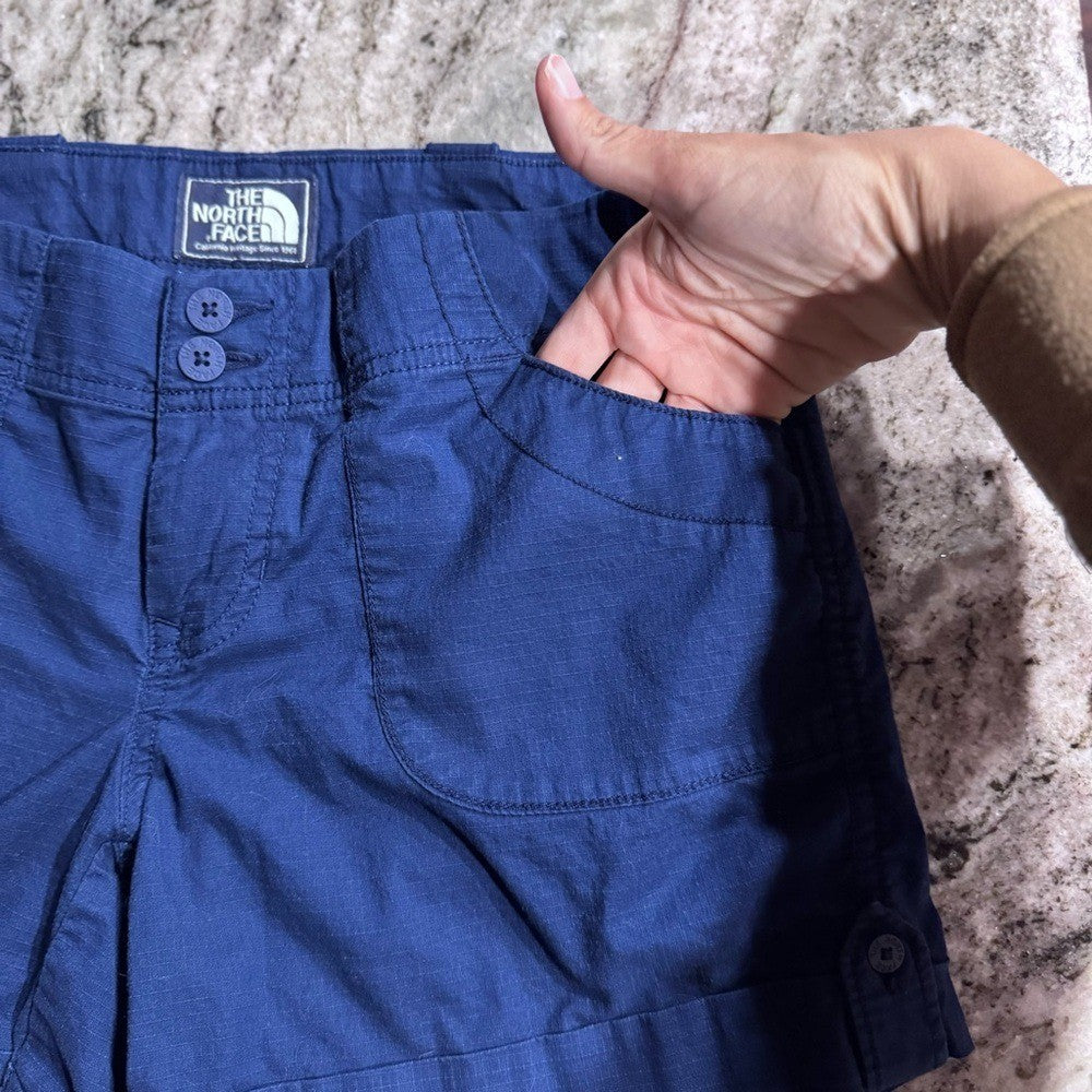 The North Face women's shorts size us 2 Regular