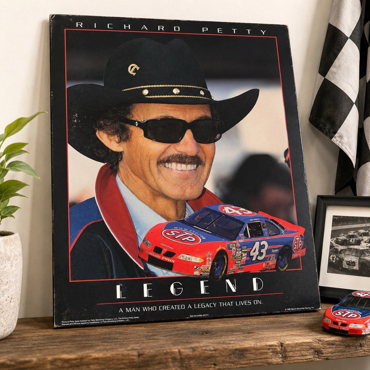 Richard Petty Legend #43 STP NASCAR Wood Wall Plaque Sign 1998 Sports Memories