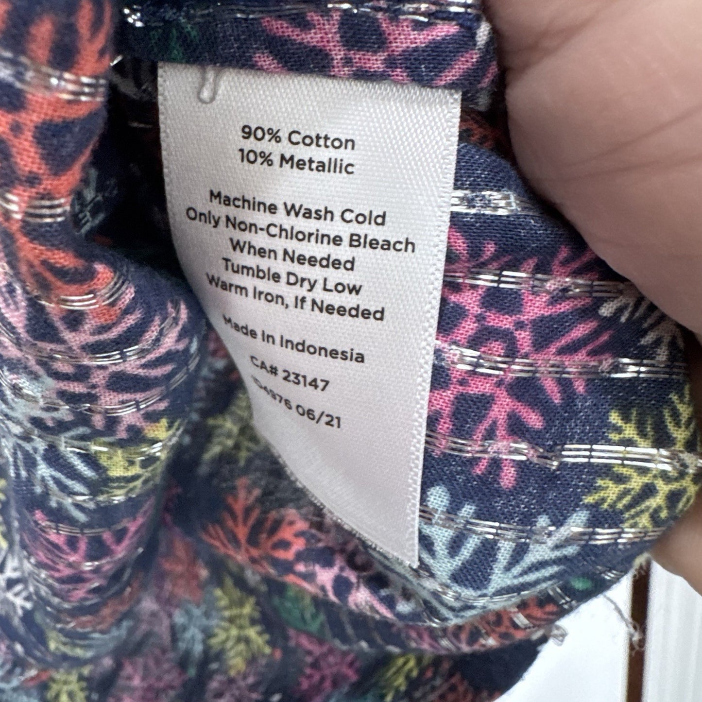 Talbots Snowflake Print Blouse XS Metallic Long Sleeve Navy Holiday Top Women