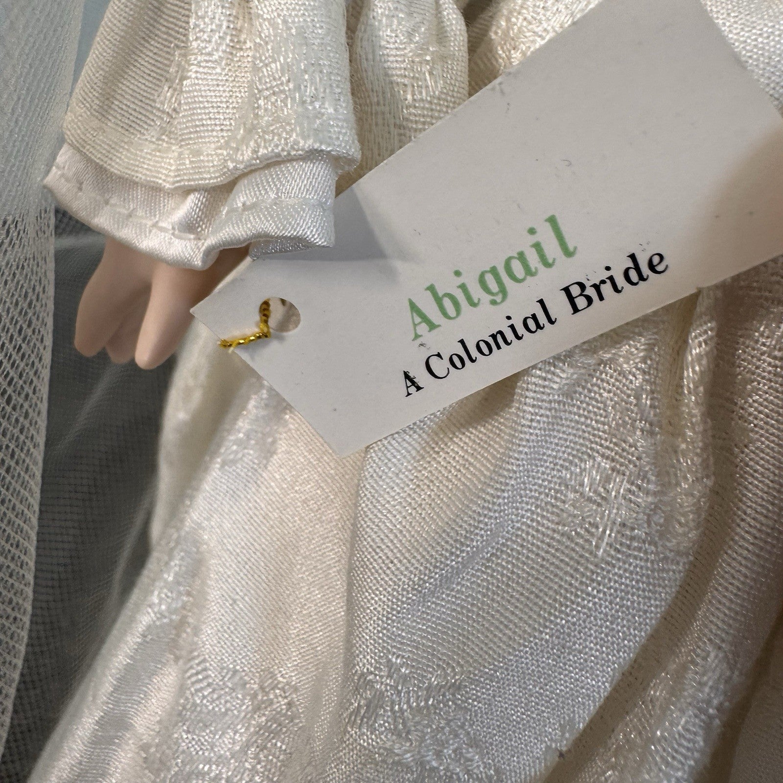 Danbury Mint Brides of America Collection Colonial Bride Abigail Doll 12"