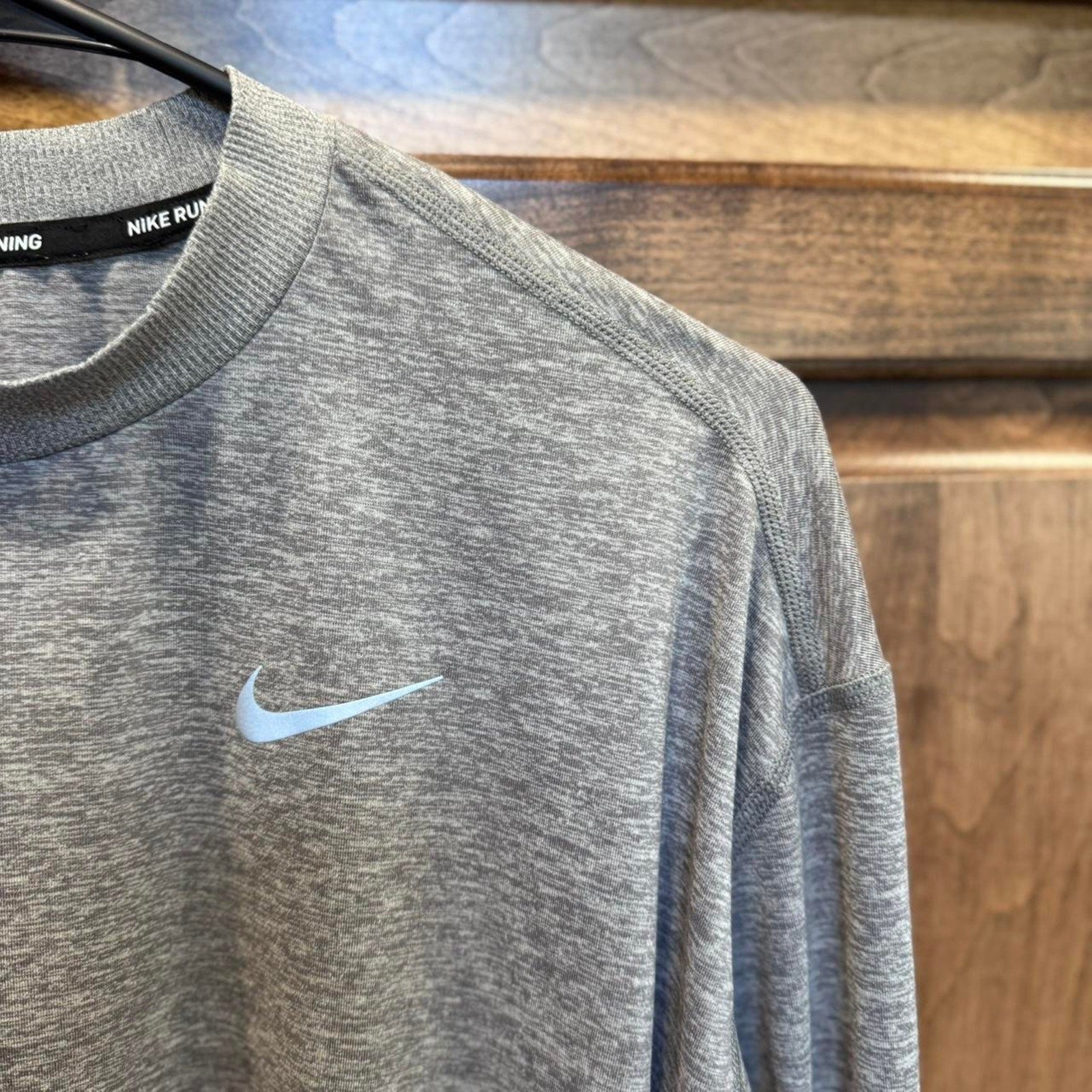 Long sleeves Grey Nike Dri-Fit long sleeve shirt size small