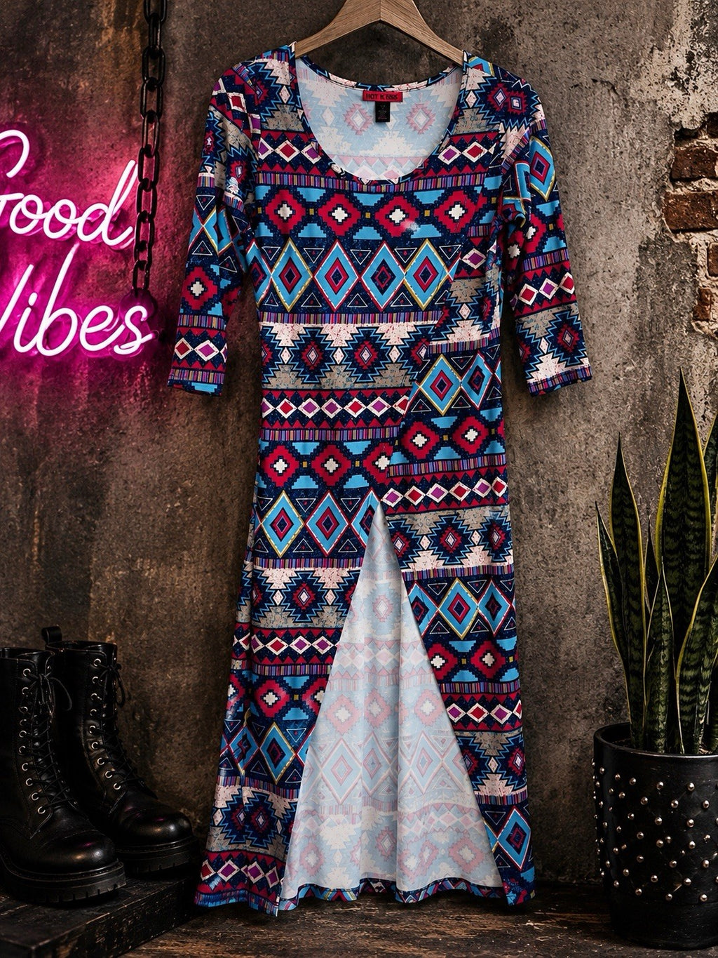 Hot Kiss Maxi Dress Large Boho Aztec Tribal Print Side Slit 3/4 Sleeve