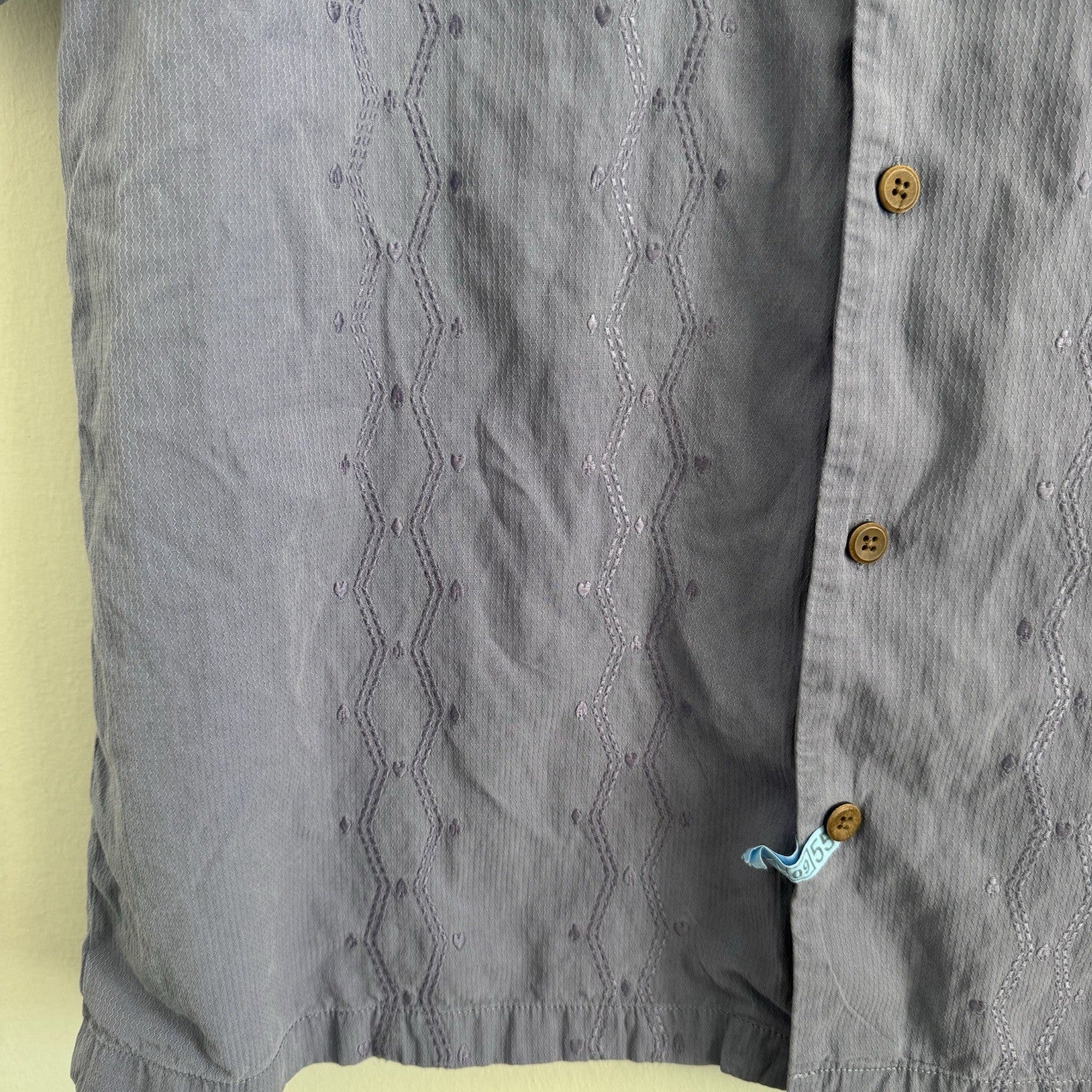 Tommy Bahama Shirt M Purple Silk Camp Button Front Embroidered