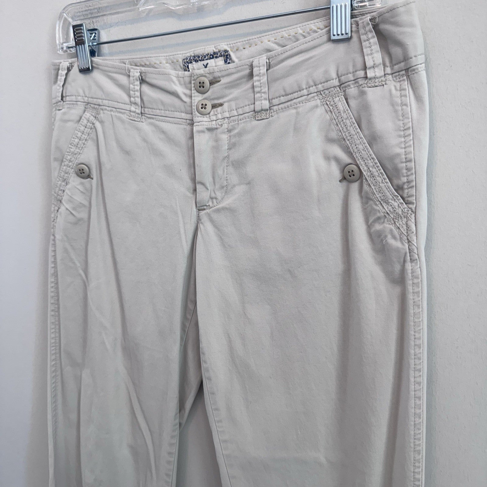 American Eagle Women’s Capri Pants Size 6 Beige Khaki Stretch Chino Crop