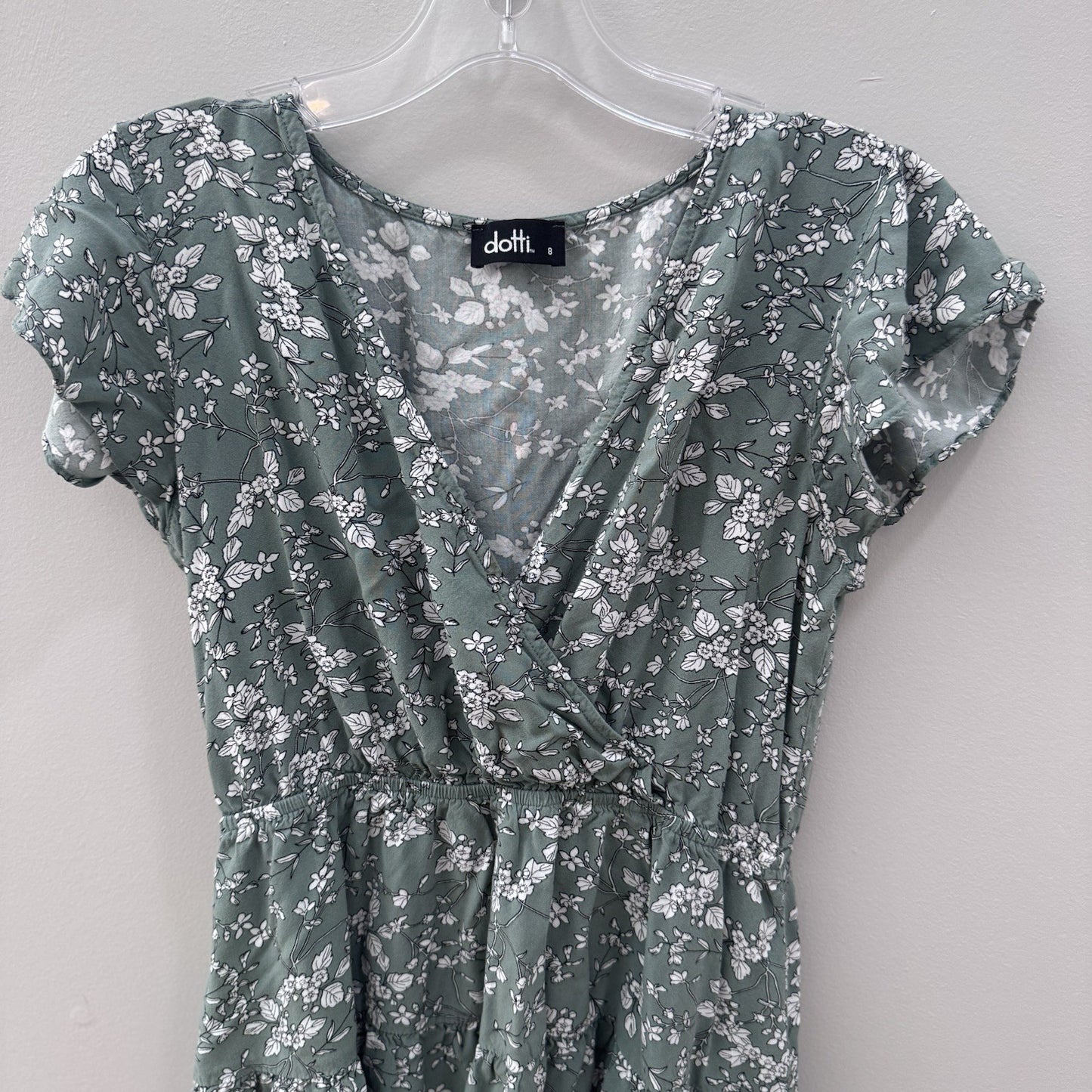 Dotti Green Floral Wrap Dress Women’s Size 8 Short Sleeve Viscose Casual