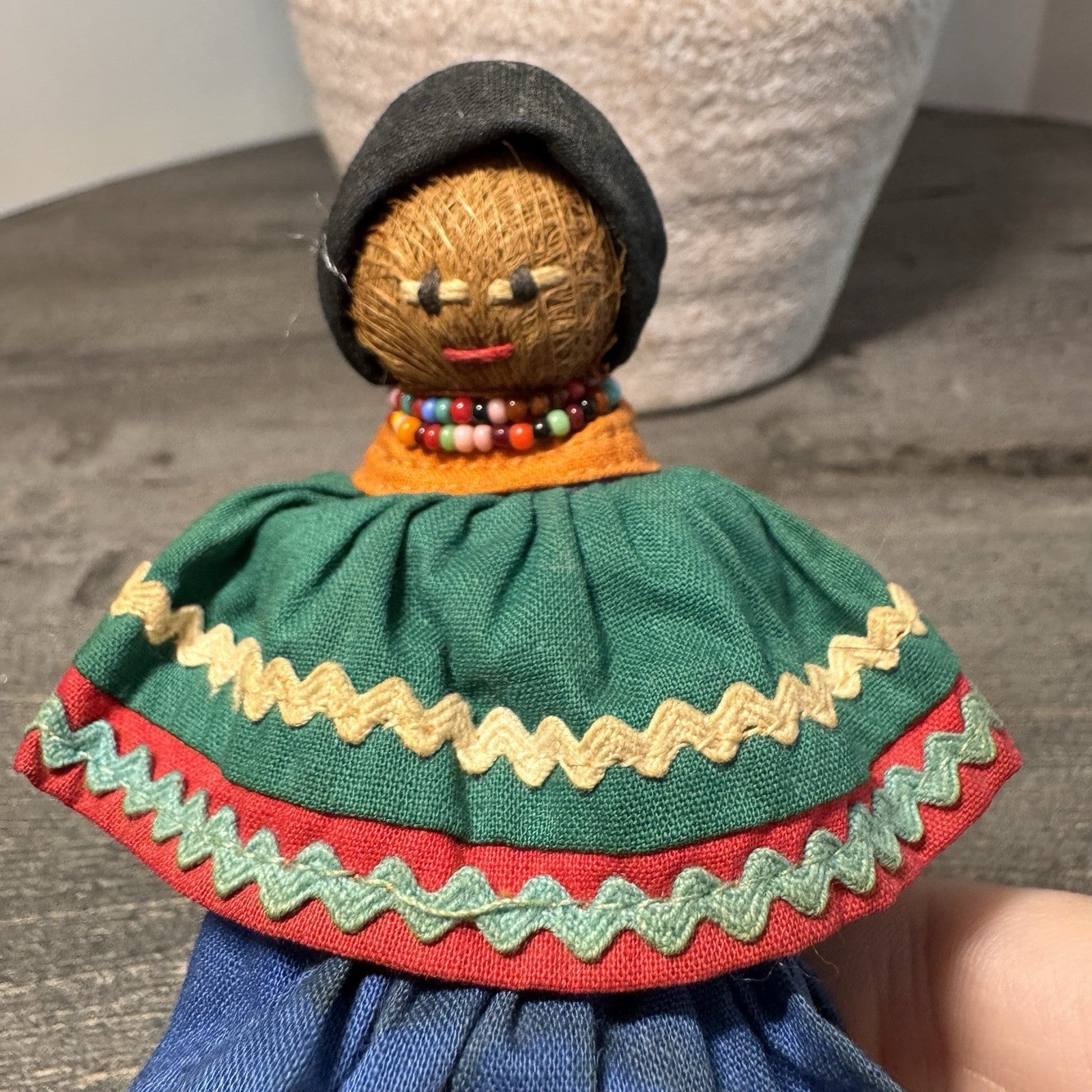Vintage Seminole Native American Indian doll made of palmetto Husk Florida 5”