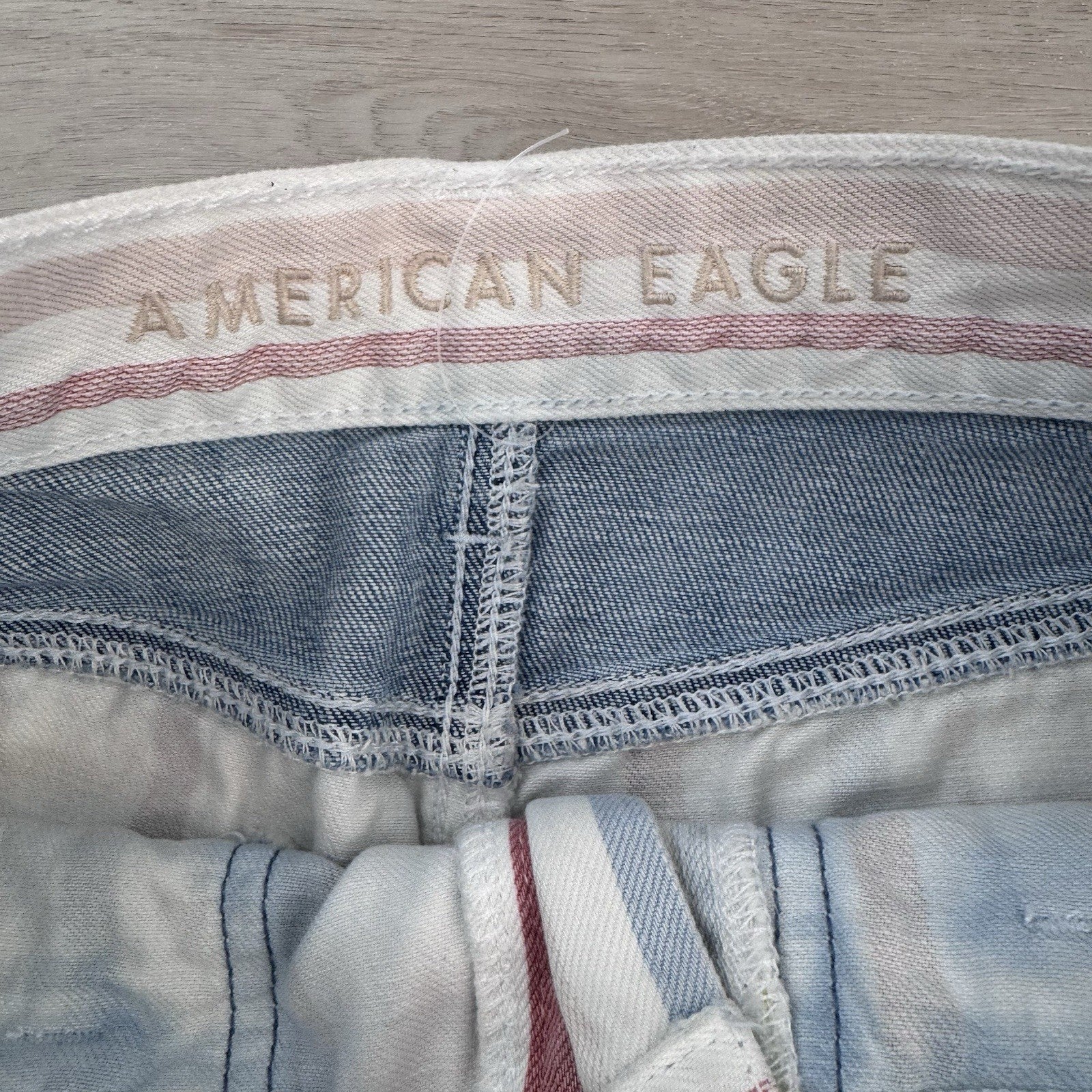 American Eagle Mom Shorts Women’s 4 Y2K Stripe Denim Frayed Raw Hem