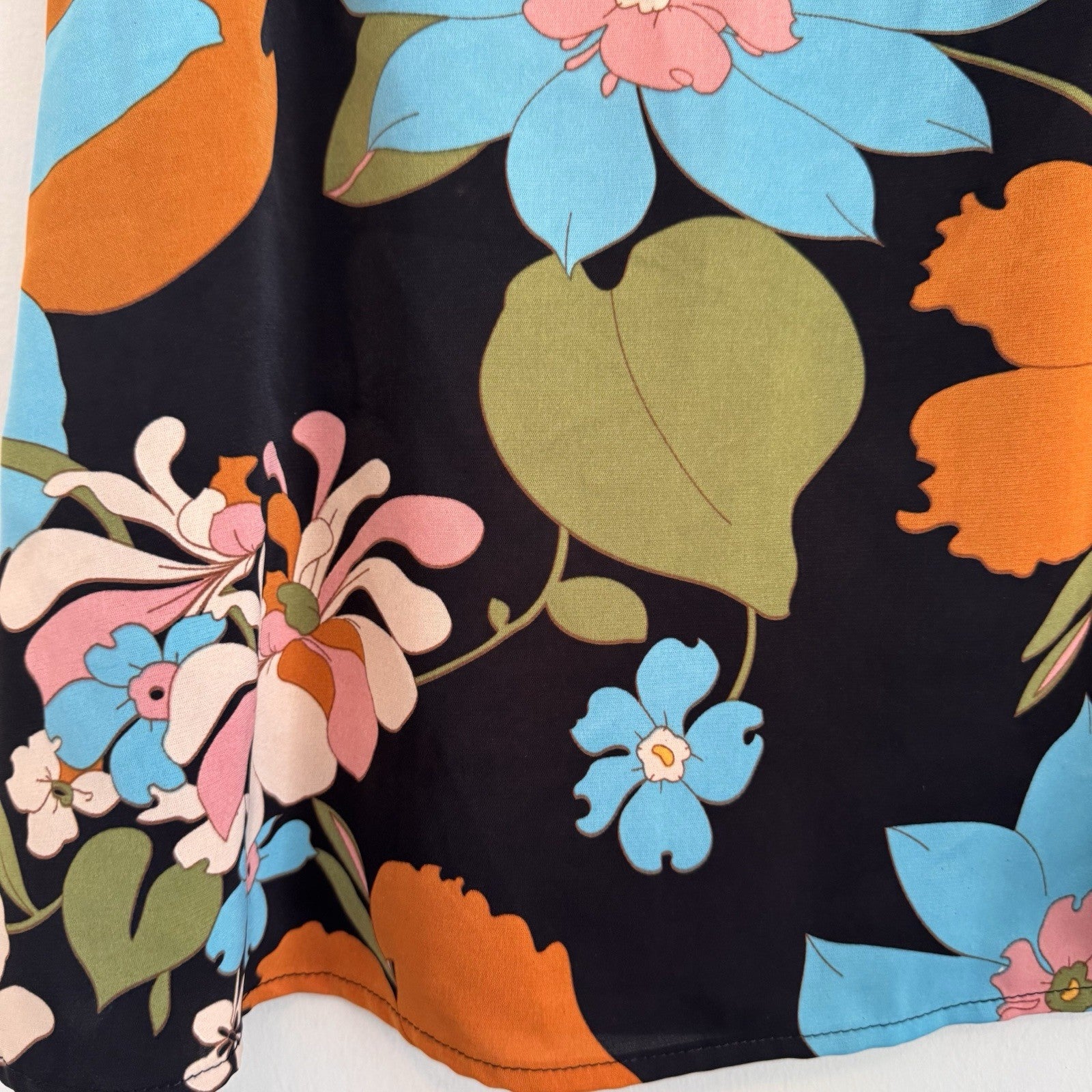 Feeling It Floral Skirt Black Blue Yellow Boho Retro Bold Print Size M Boutique