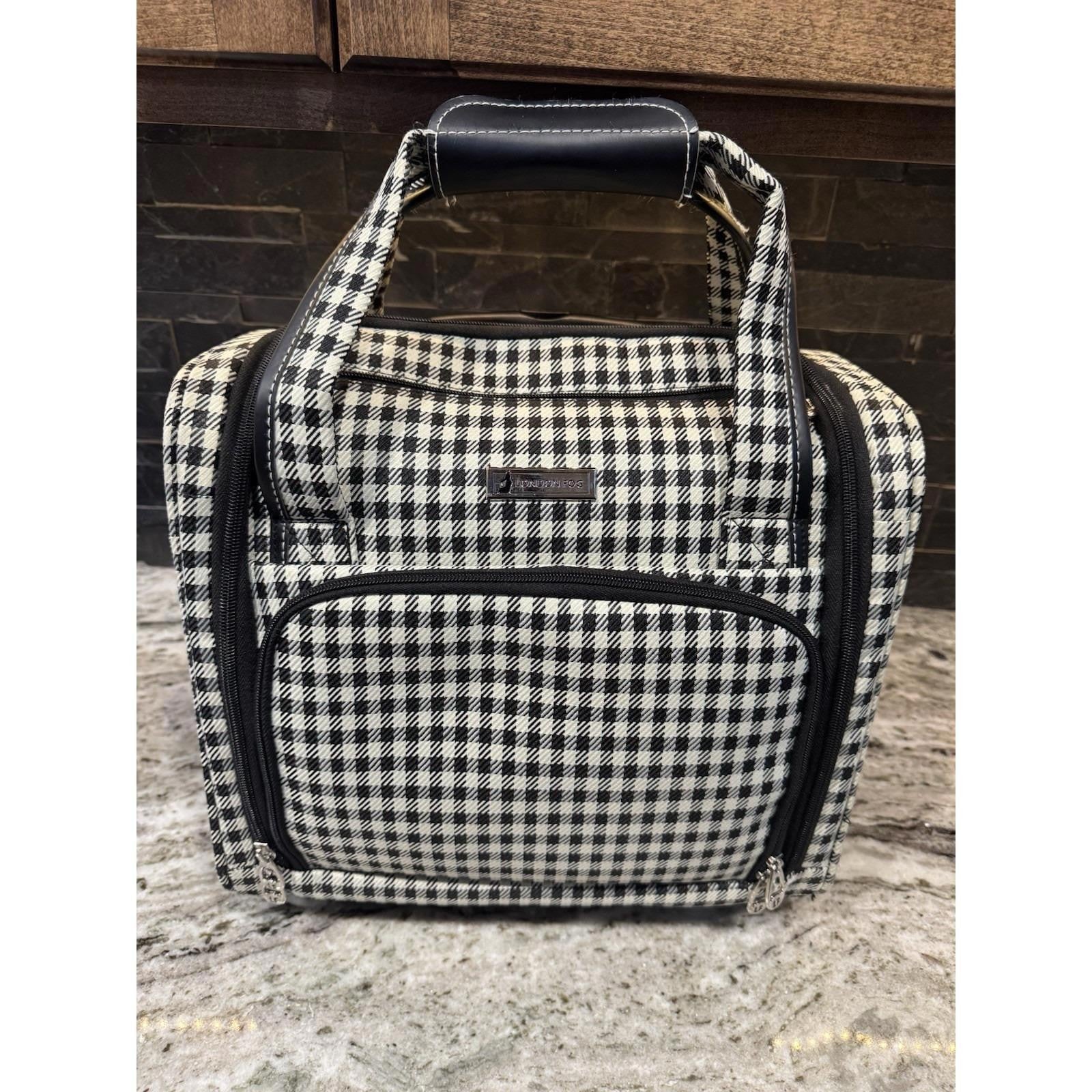 London Fog Under Seat Bag 15 In Sheffield 2 Wheels Carry- Retails 160 plaid
