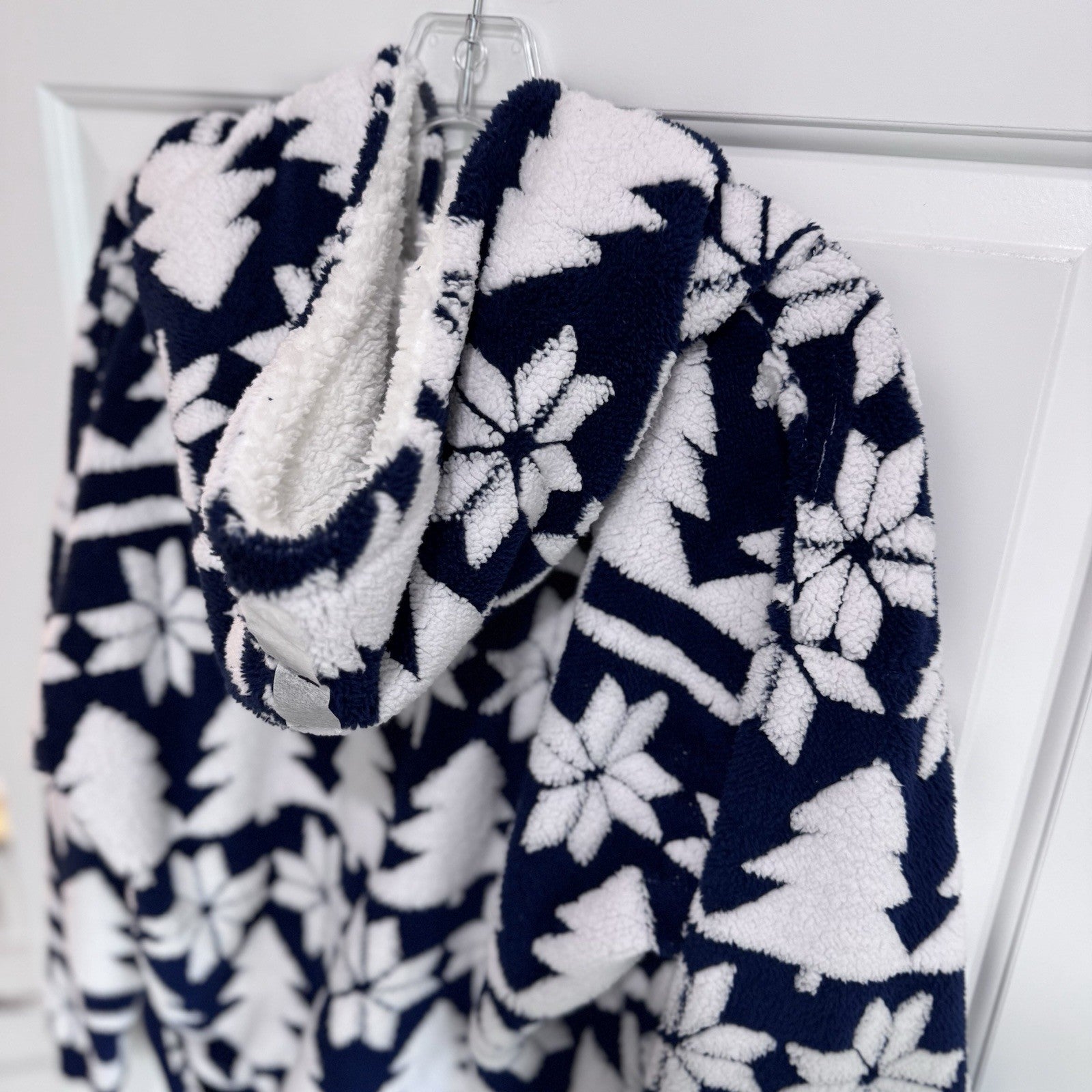 NWT Vera Bradley Jacquard Fleece Hoodie Large Nordic Forest  Sherpa Pullover
