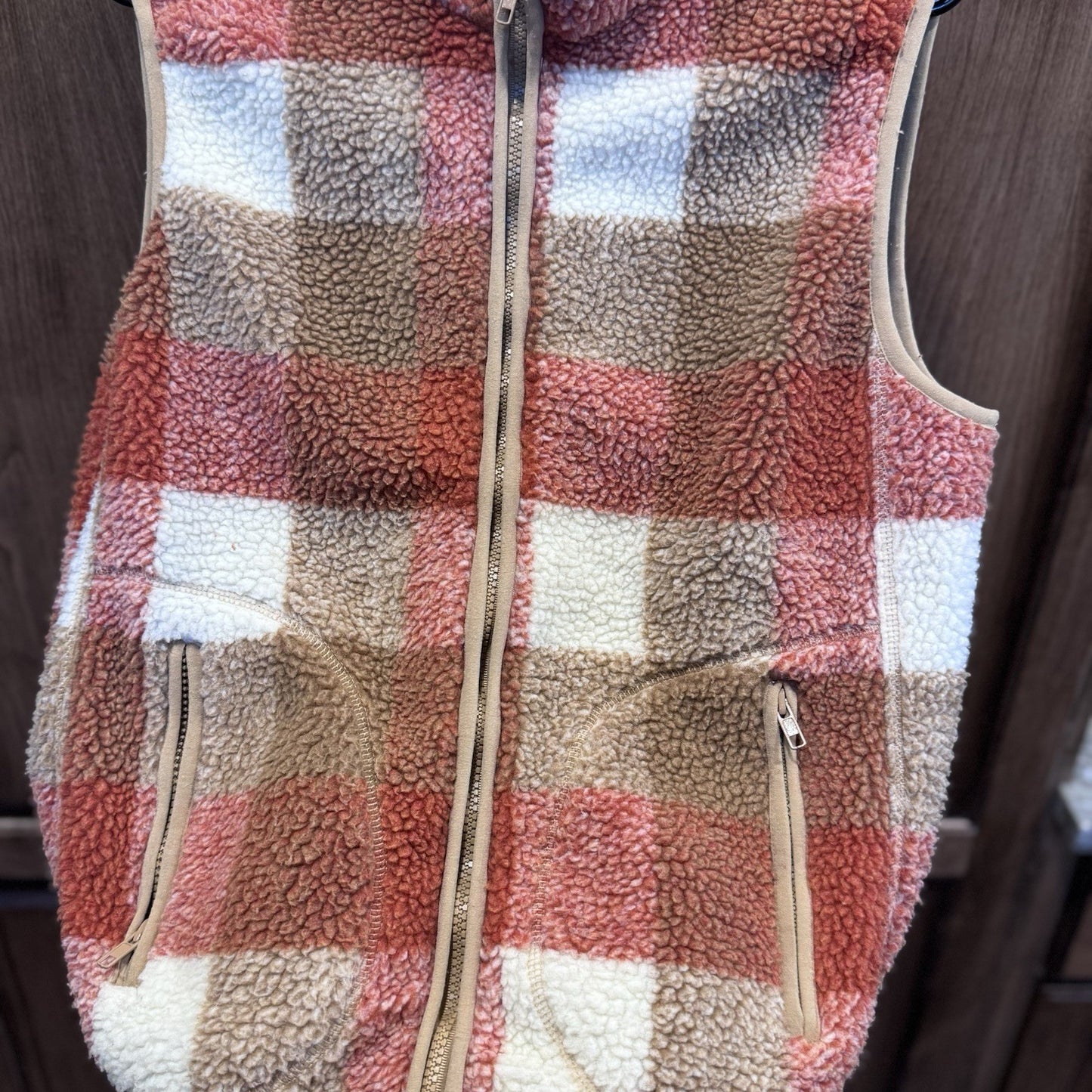 ENTRO Womens L Vest Red Plaid Zip Up Sleeveless Fleece Lined Pockets